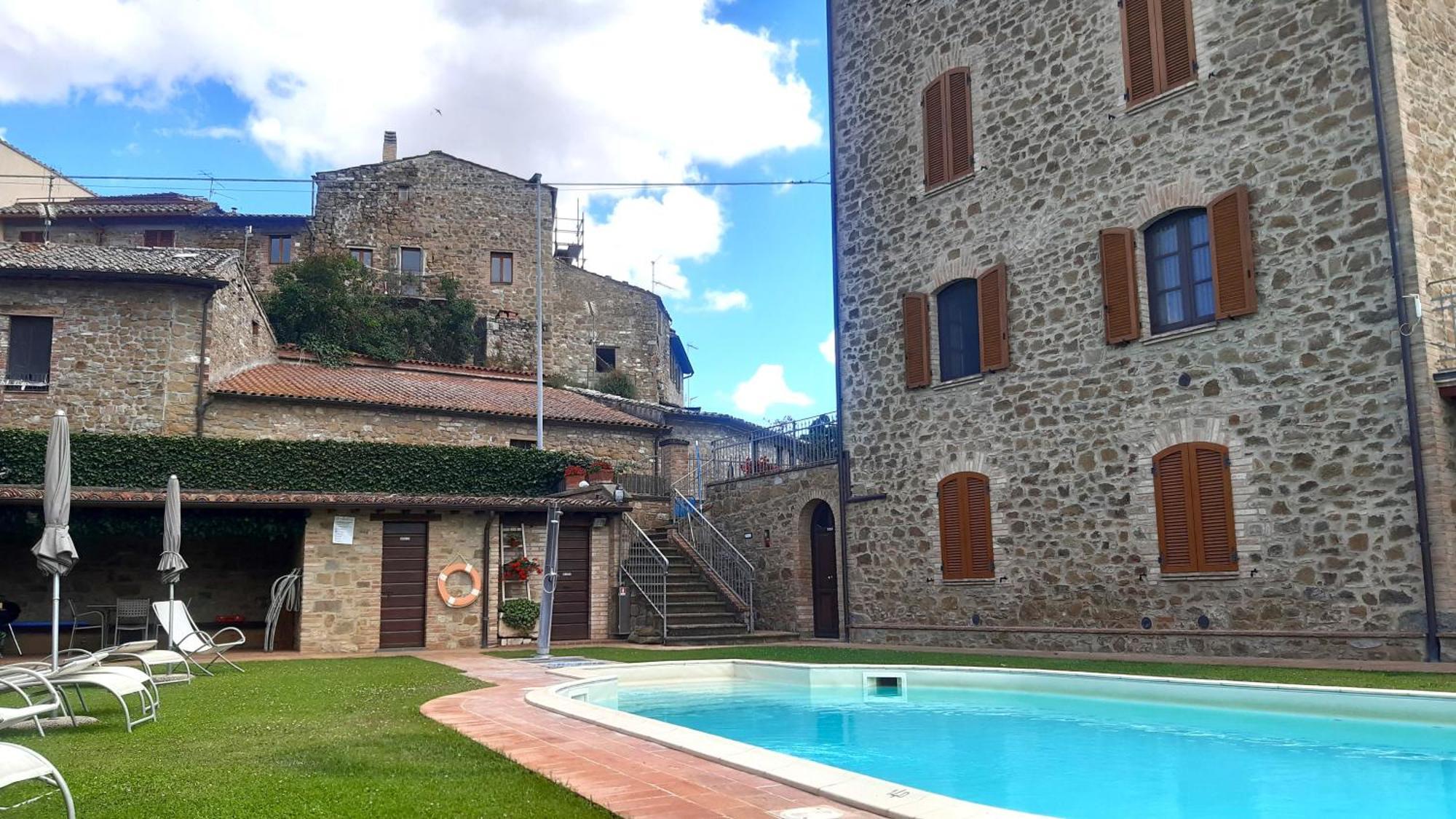 Apartamento Le Rondini Torricella  Exterior foto